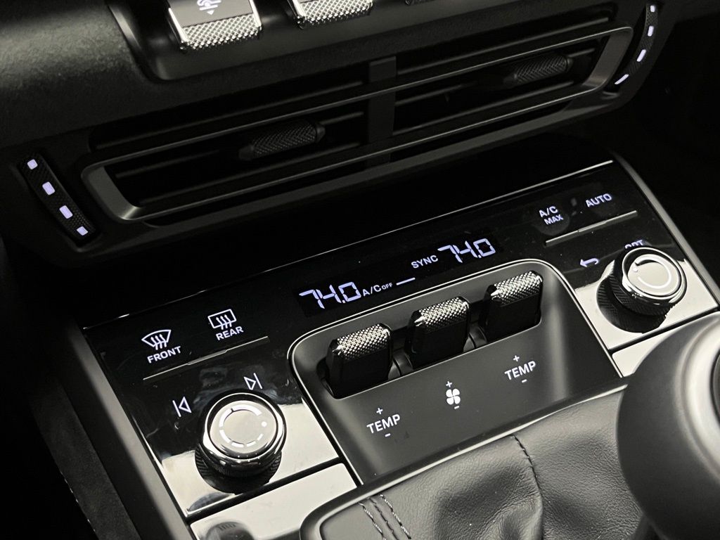 Thumbnail: 2025 Porsche 911 - 20