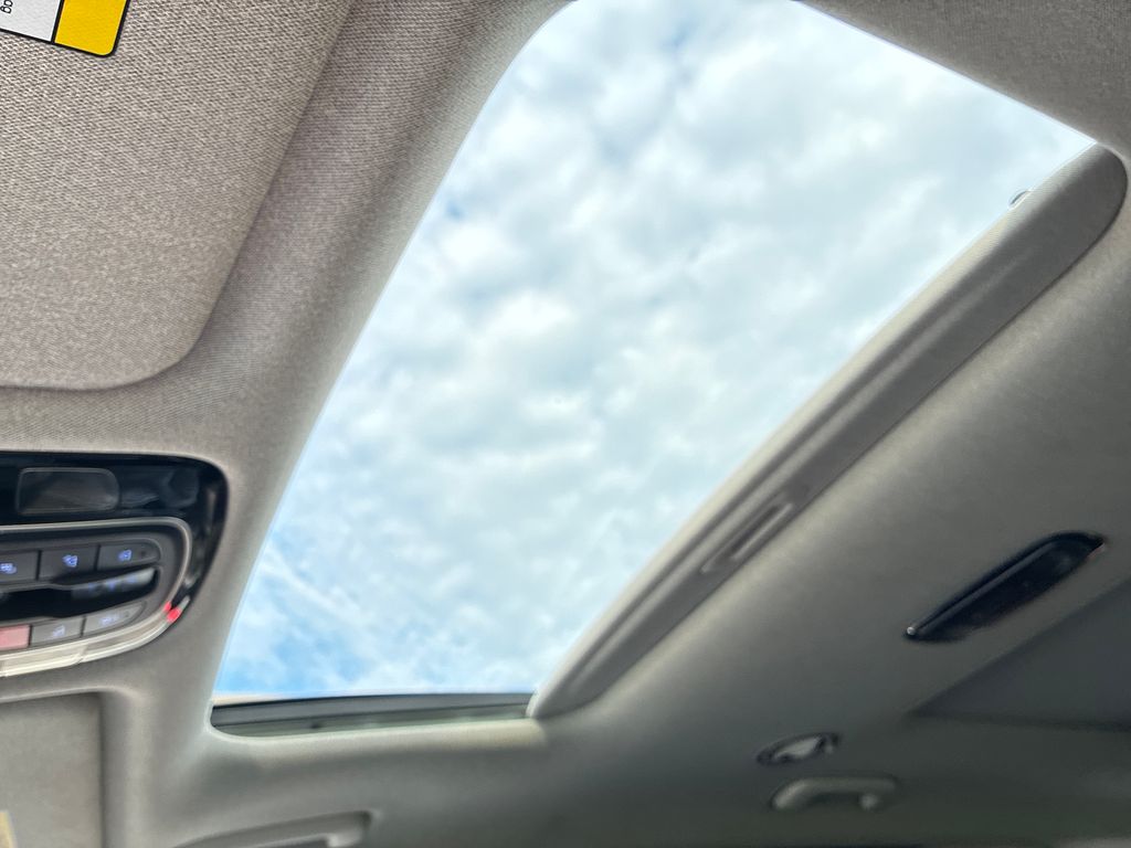 2024 Hyundai Palisade Limited Red at Spitzer Acura