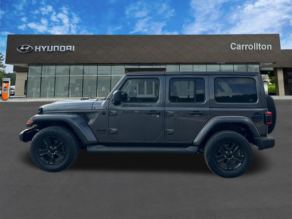 Used 2022 Gray Jeep Unlimited Sahara Altitude image 8