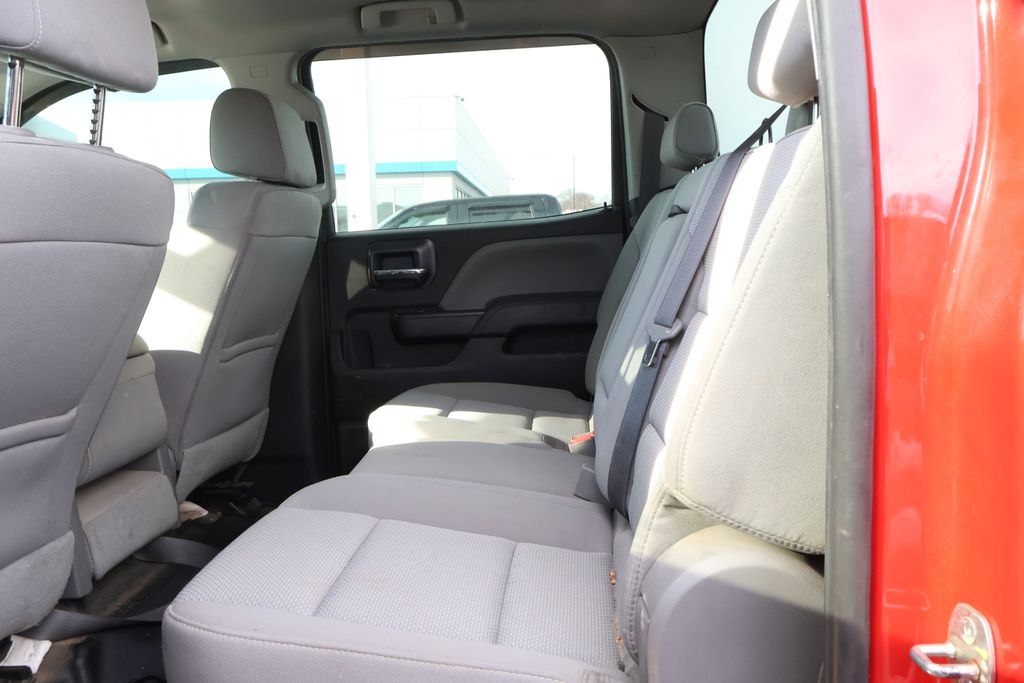 Thumbnail: 2017 Chevrolet Silverado 2500 - 31