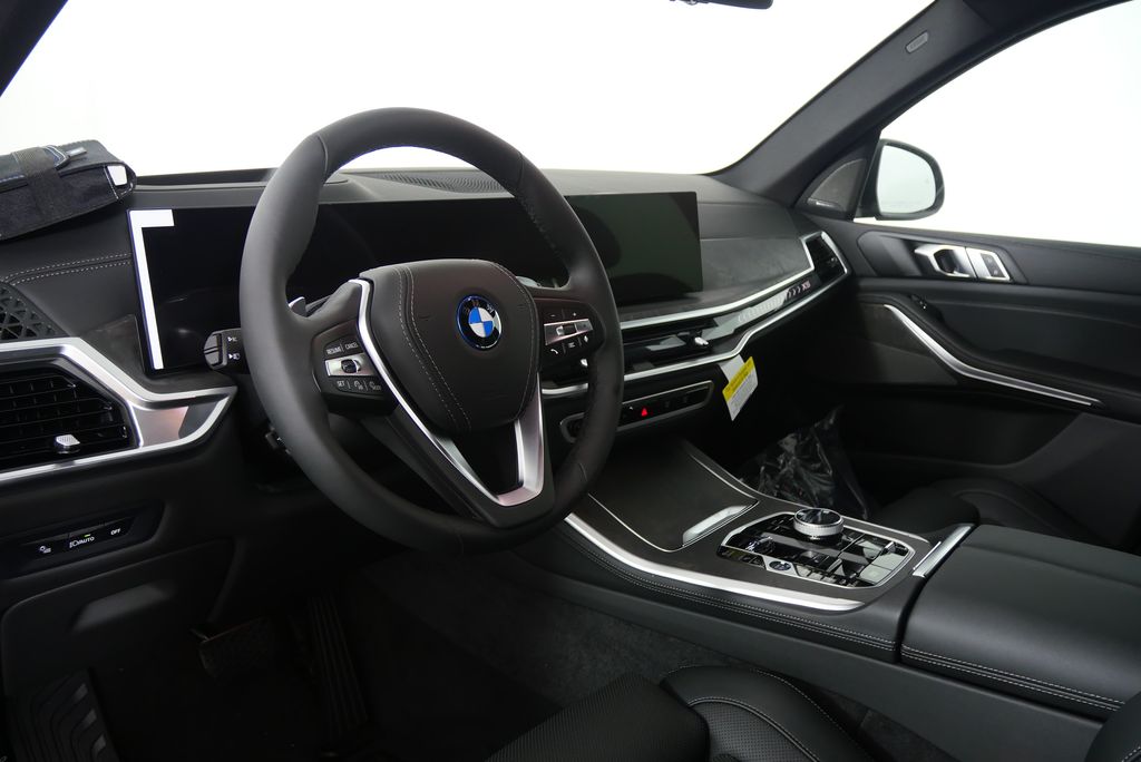 2026 BMW X5 xDrive50e 12
