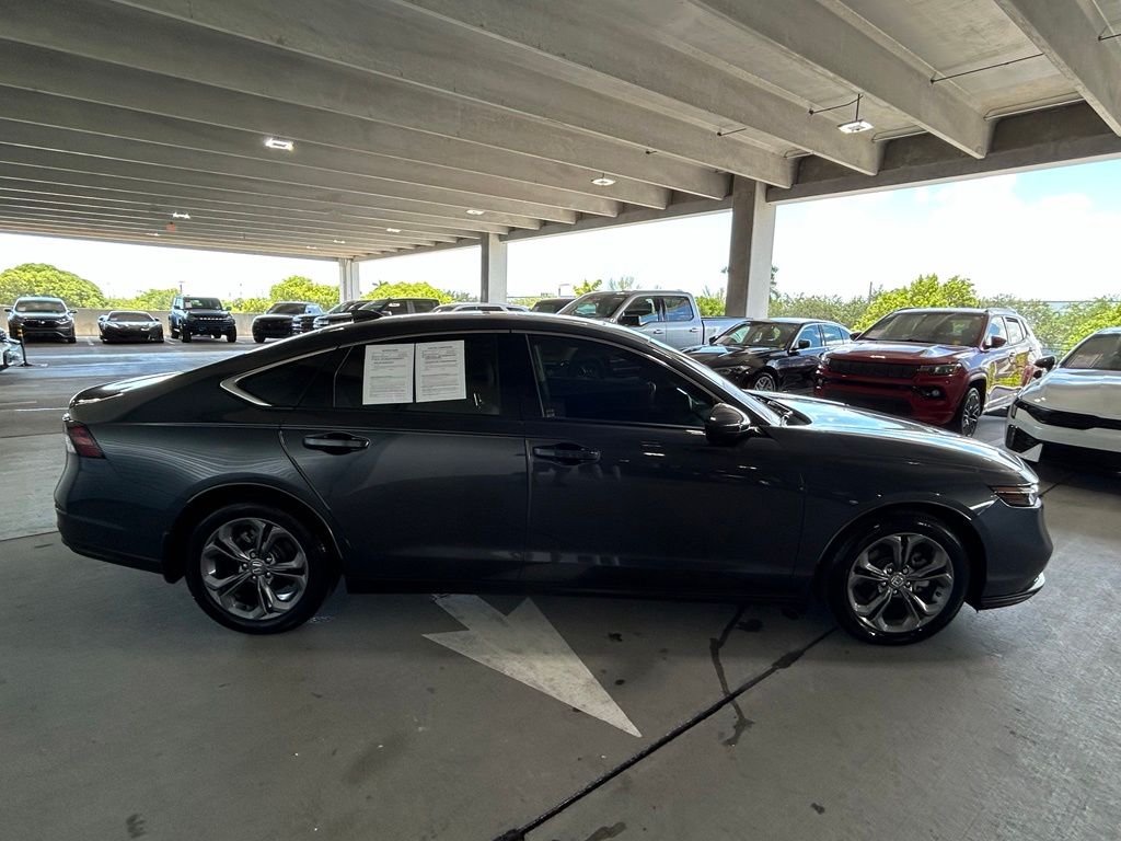 Used 2024 Canyon River Blue Metallic Honda EX image 6