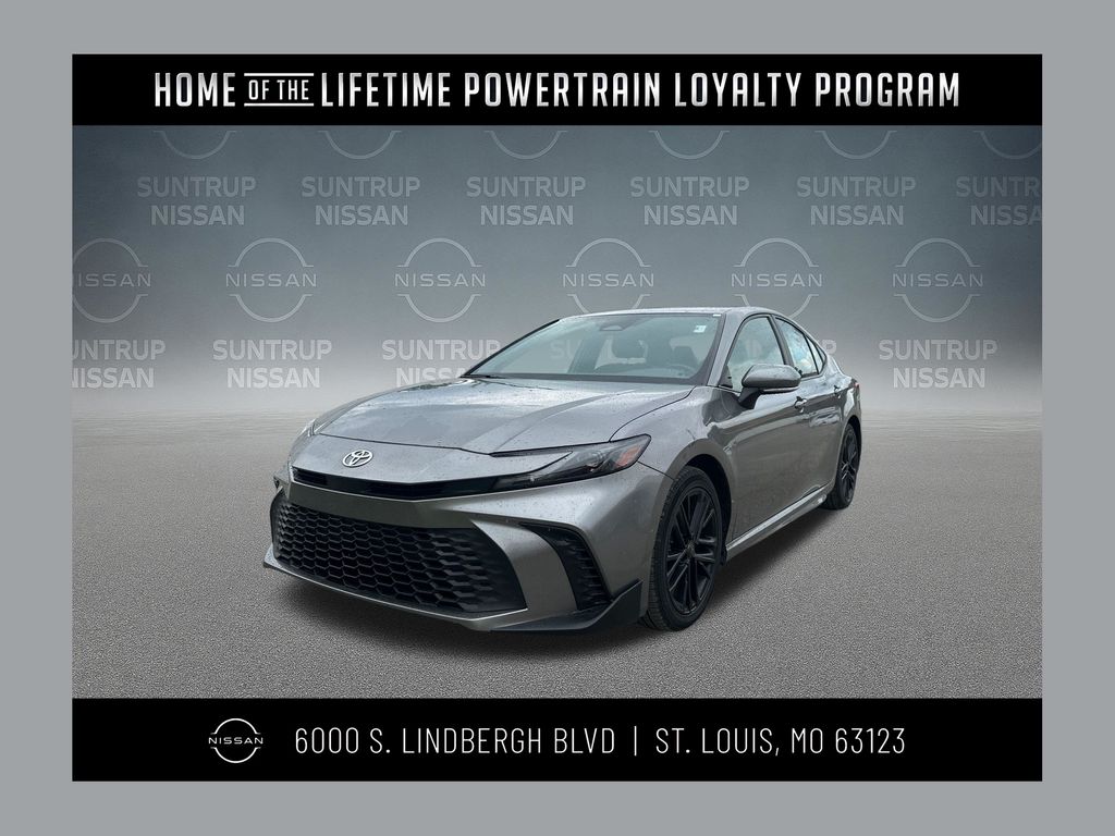 2025 Toyota Camry SE FWD