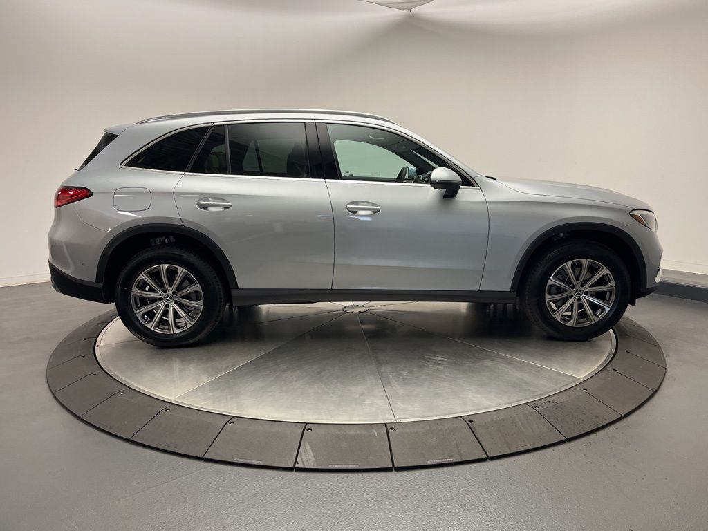 Thumbnail: 2026 Mercedes-Benz GLC - 8