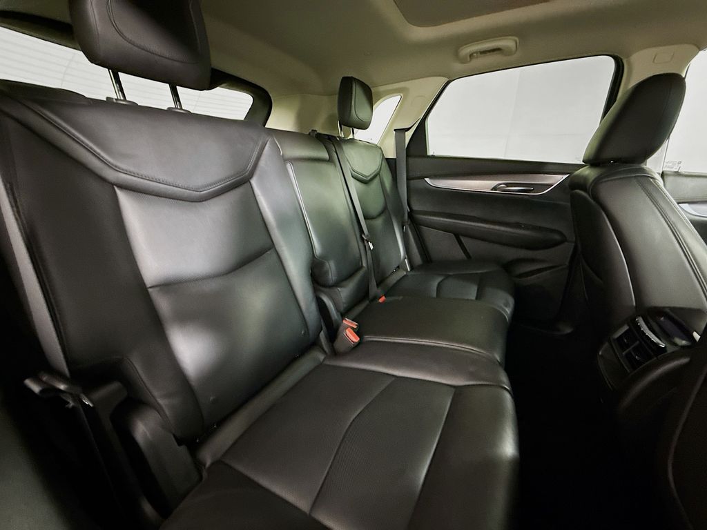 2017 Cadillac XT5 Luxury 27