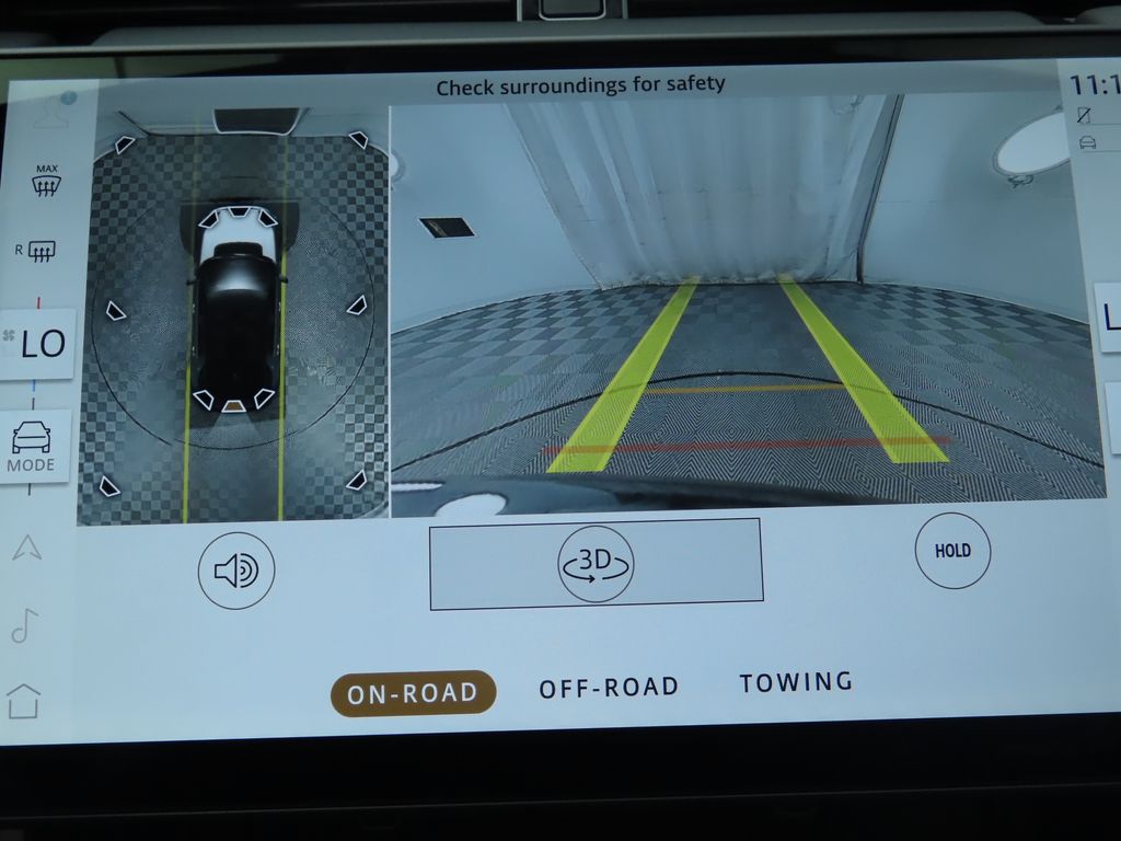 Thumbnail: 2025 Land Rover Discovery Sport - 16