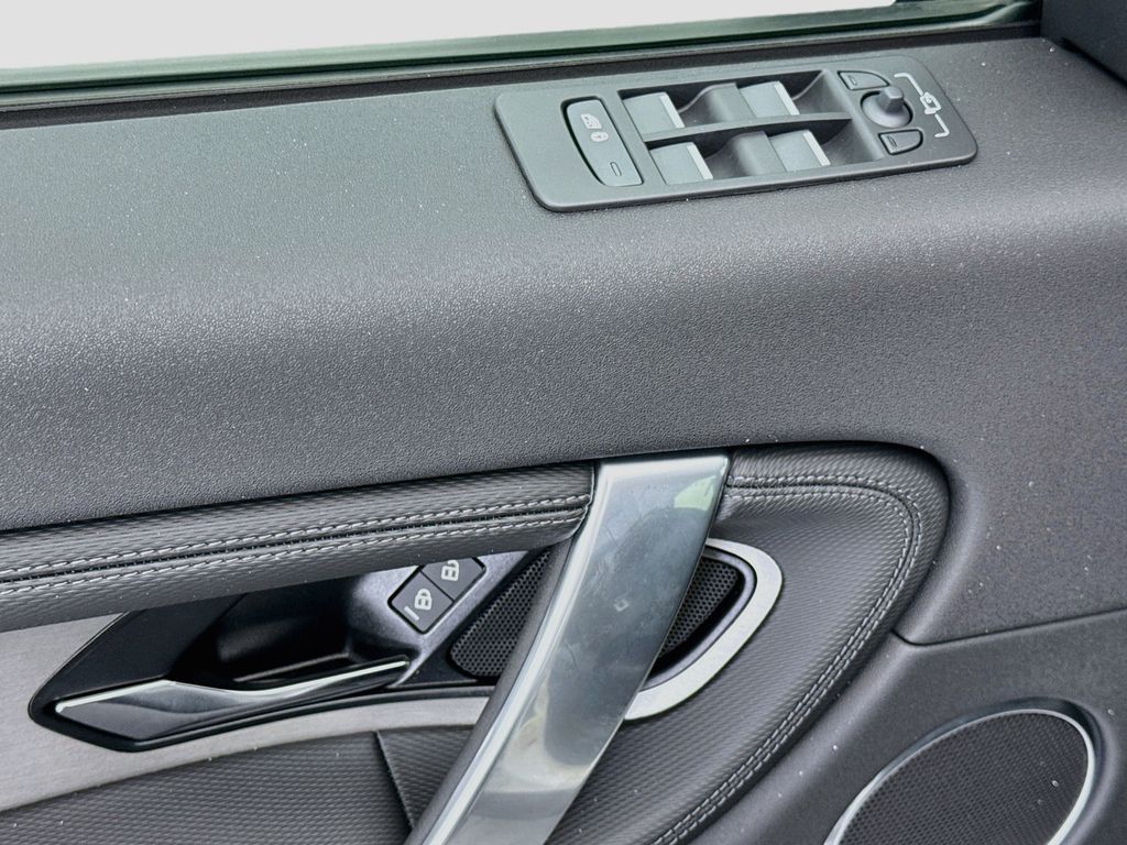 Thumbnail: 2026 Land Rover Discovery Sport - 22