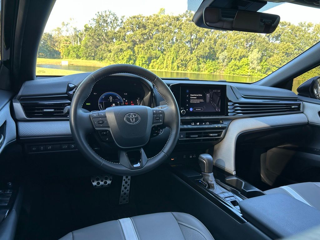 Thumbnail: 2025 Toyota Camry - 12