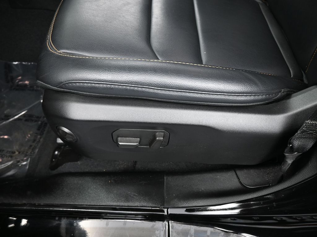 Used 2024 Black Clearcoat Jeep Sport image 13