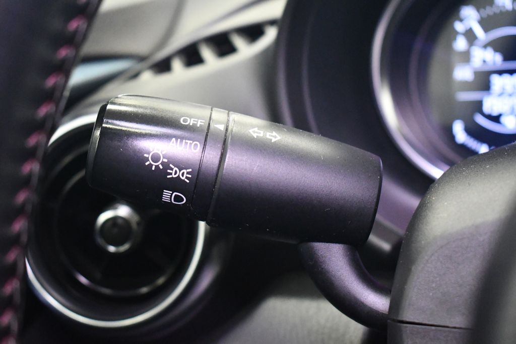 Thumbnail: 2016 Mazda MX-5 Miata - 16