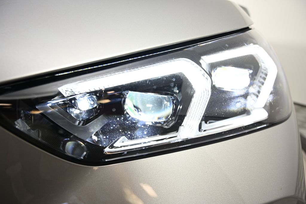 Thumbnail: 2026 BMW X1 - 9