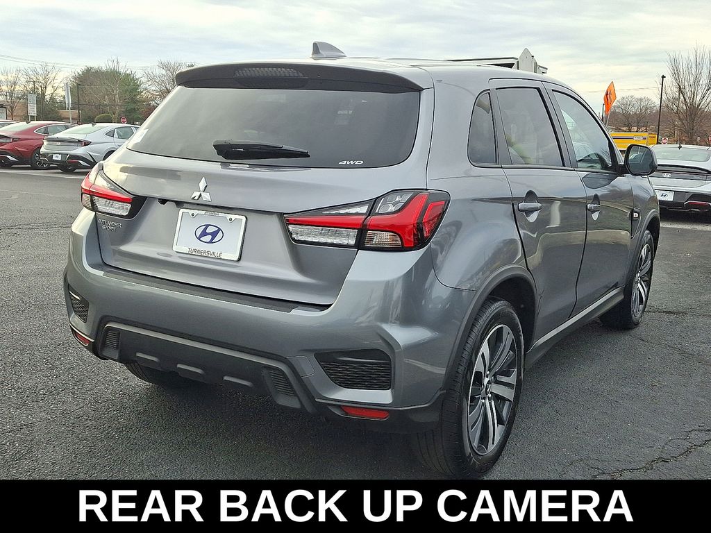 Thumbnail: 2023 Mitsubishi Outlander Sport - 7