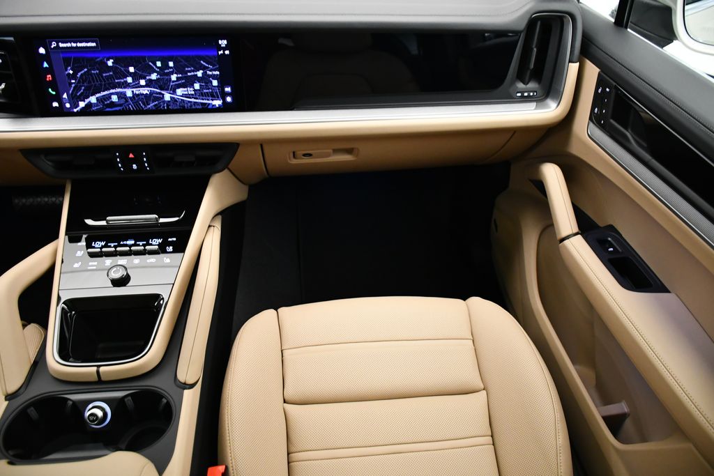 Thumbnail: 2026 Porsche Cayenne - 23