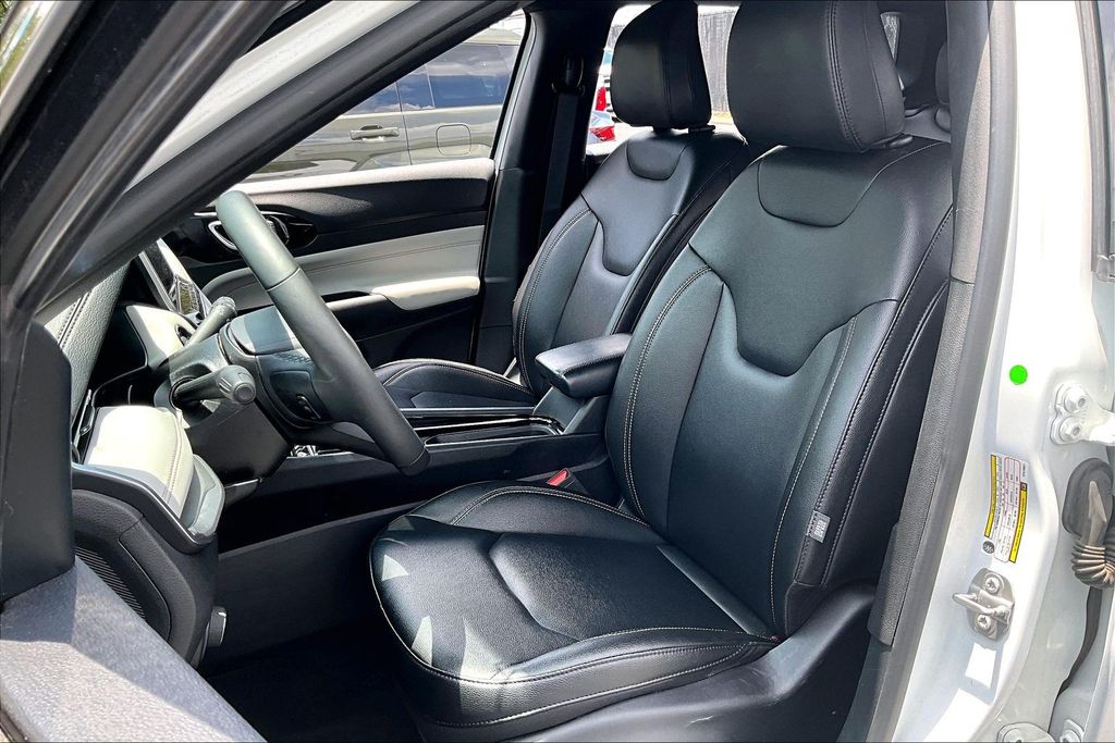2025 Jeep Compass #19