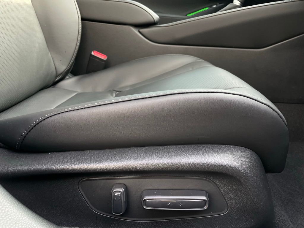 2025 Honda Accord Touring 31