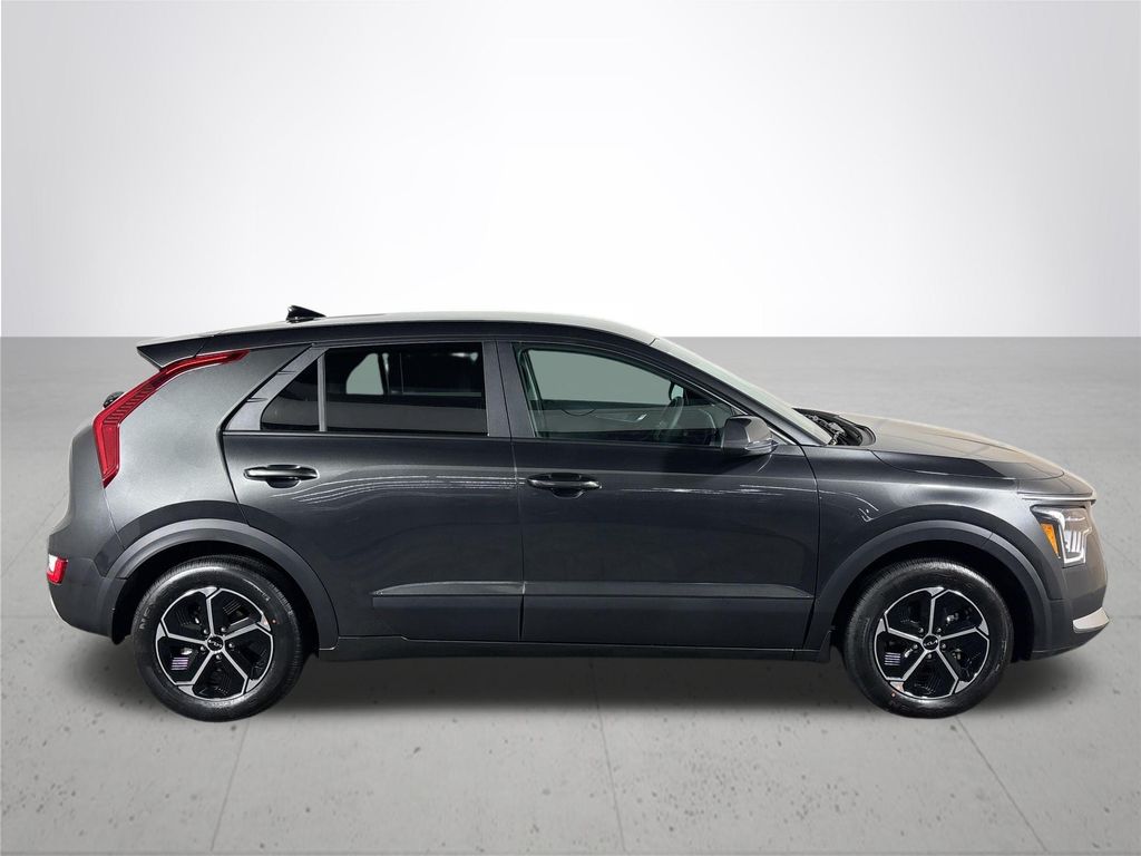 2025 Kia Niro LX