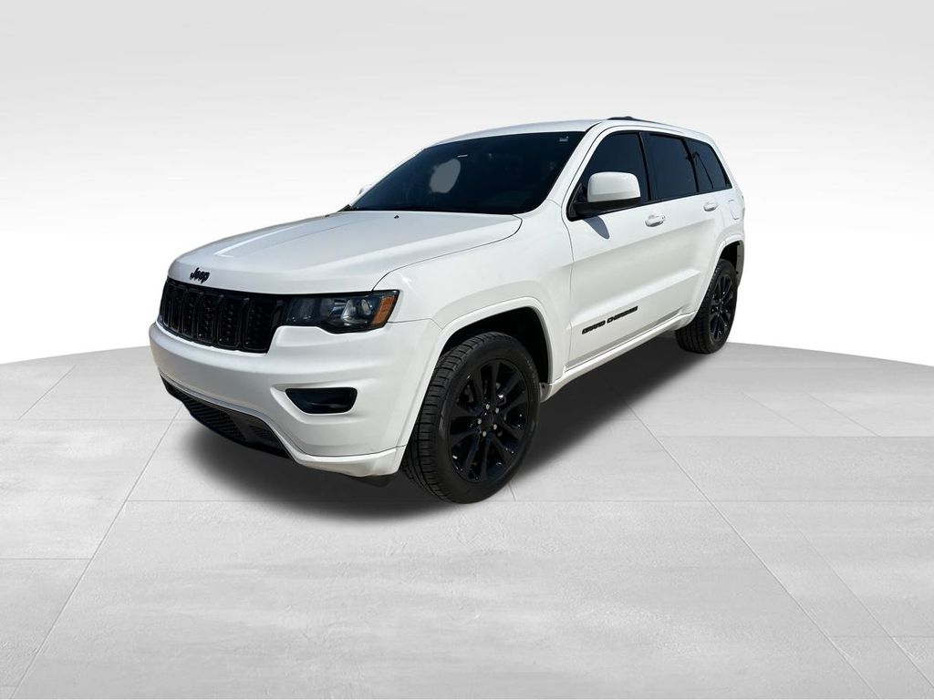 2018 Jeep Grand Cherokee Altitude 3