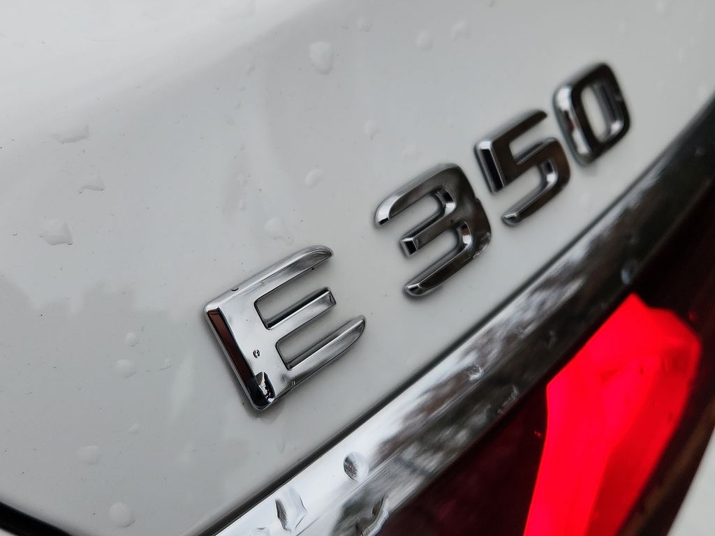 Thumbnail: 2025 Mercedes-Benz E-Class - 31