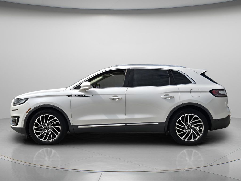 2019 Lincoln Nautilus - $15,475