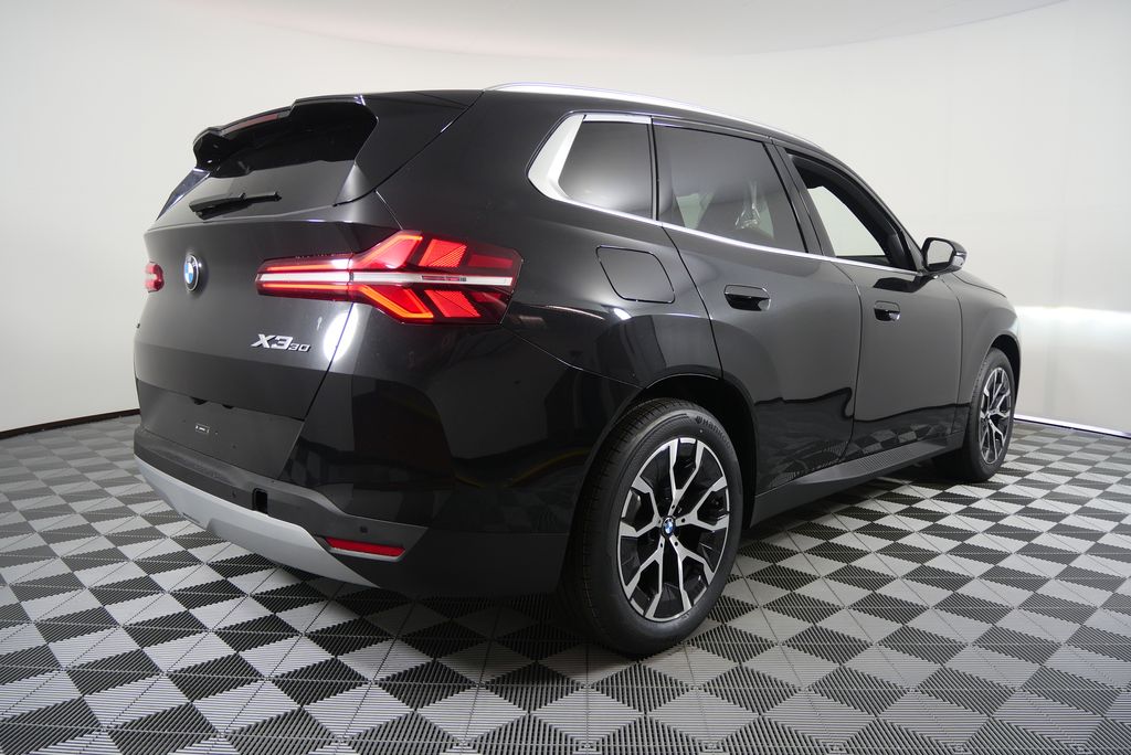 Thumbnail: 2026 BMW X3 - 3