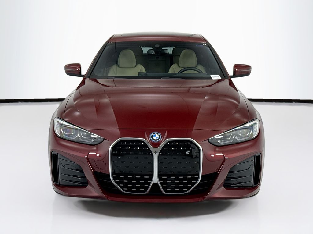 Thumbnail: 2023 BMW i4 - 2