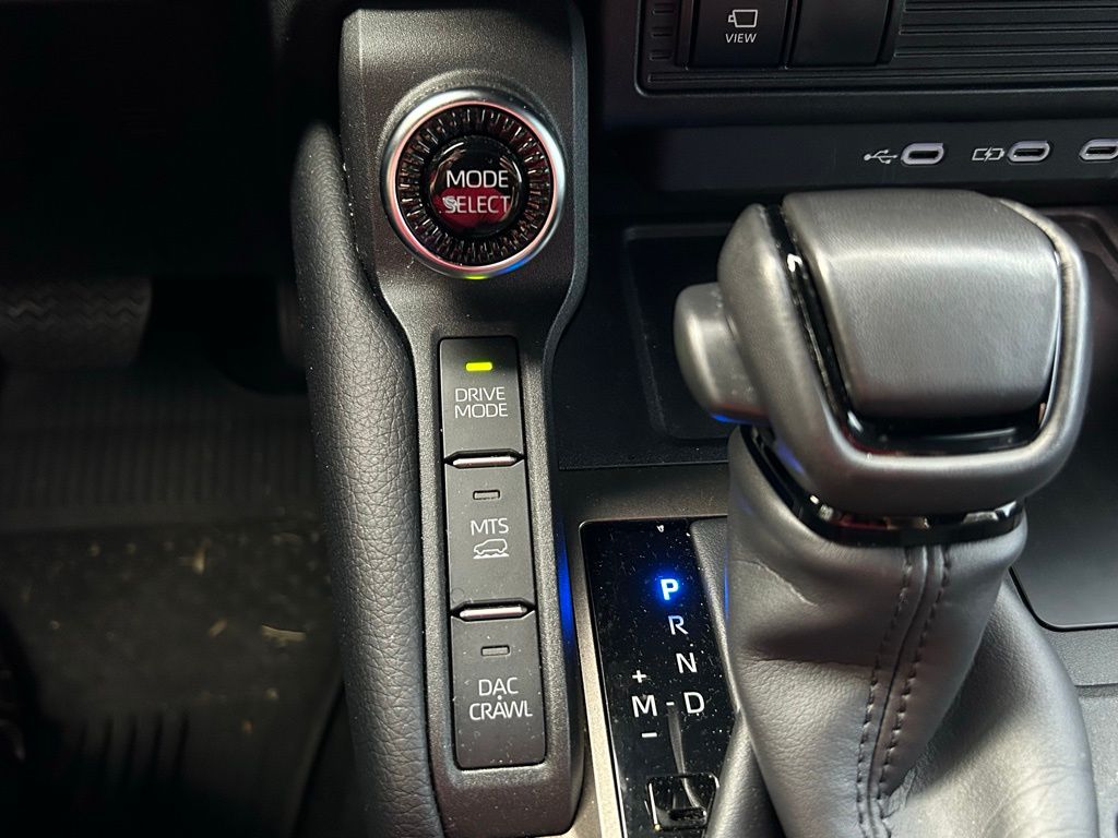 Thumbnail: 2025 Toyota Land Cruiser - 28