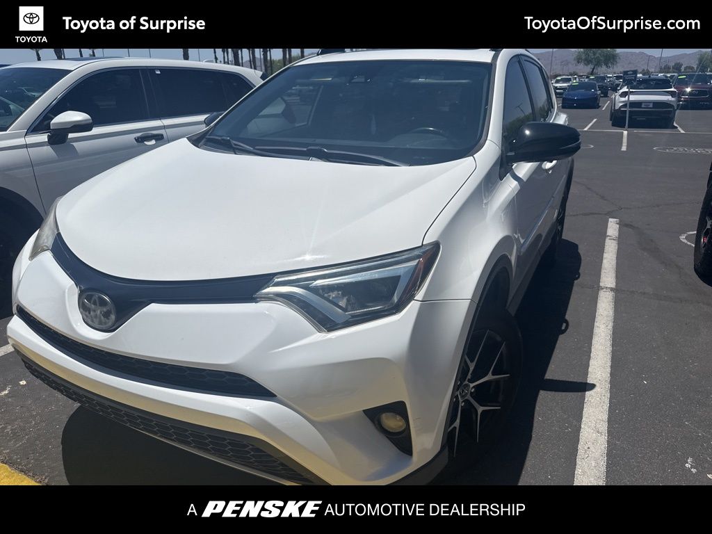 2017 Toyota RAV4 SE Hero Image