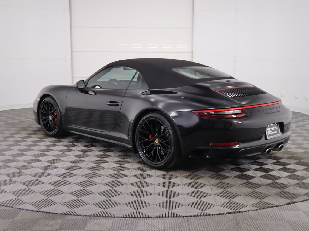 2018 Porsche 911 Carrera 4S 15