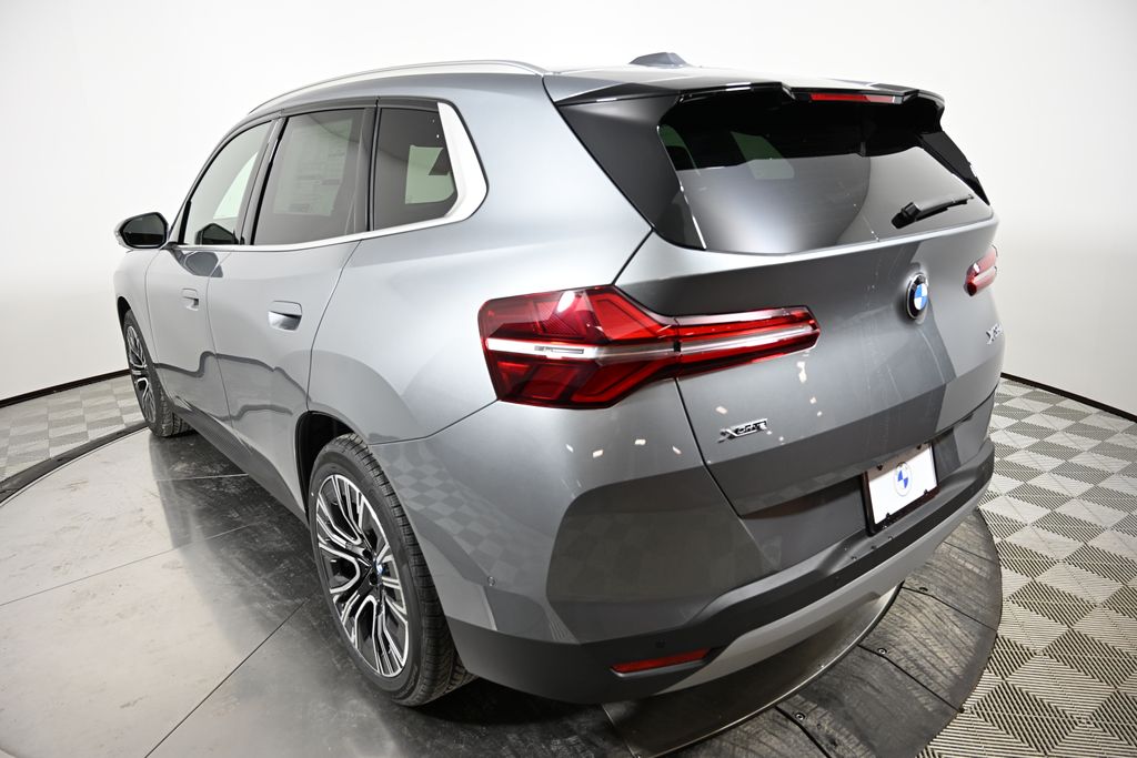Thumbnail: 2026 BMW X3 - 3