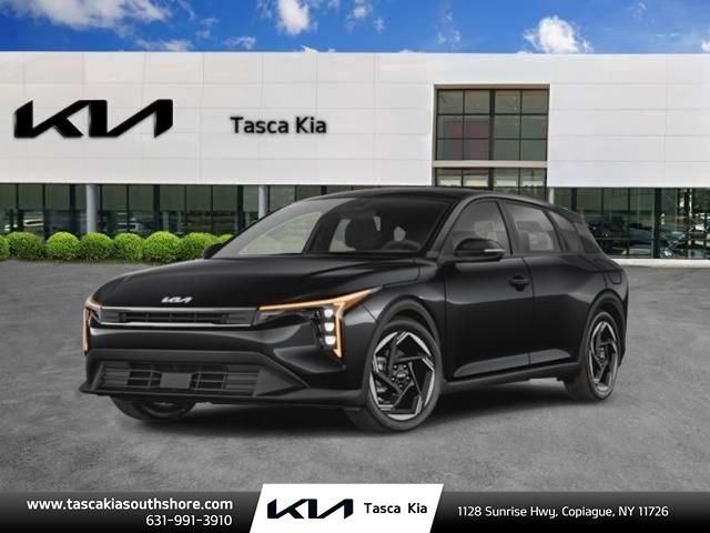 2026 Kia K4 EX AT Hatchback's photo