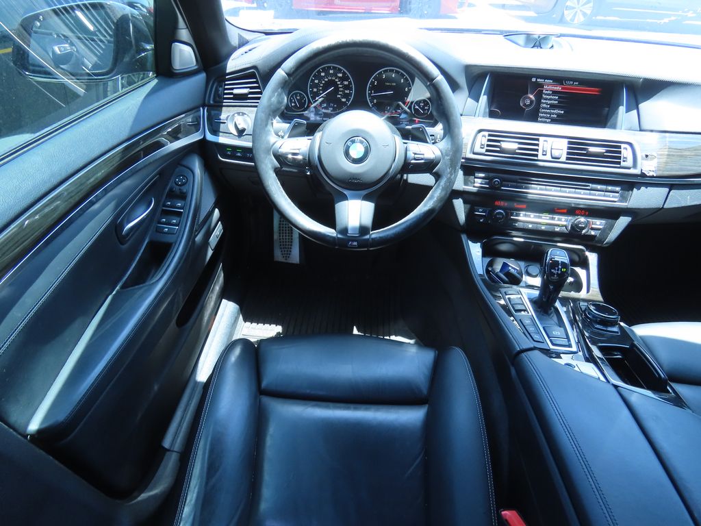 2016 BMW 5 Series 550i xDrive 5