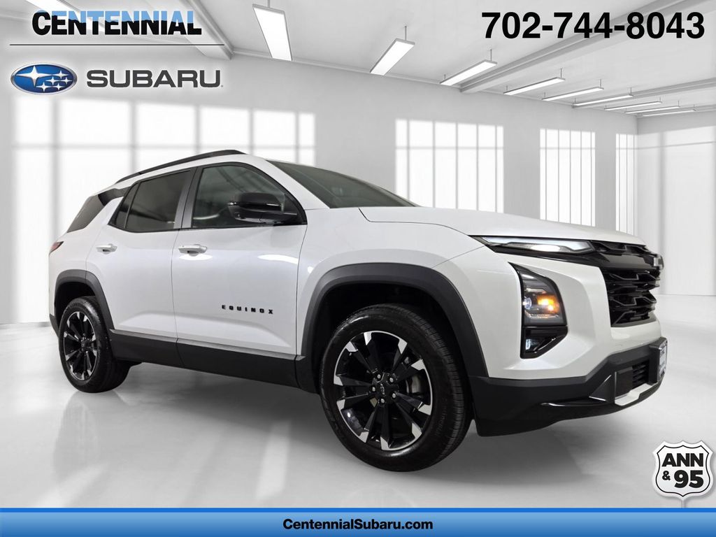 White (Iridescent Pearl Tricoat) 2025 Chevrolet Equinox RS FWD SUV / Crossover Front-Wheel Drive Continuously Variable Transmission