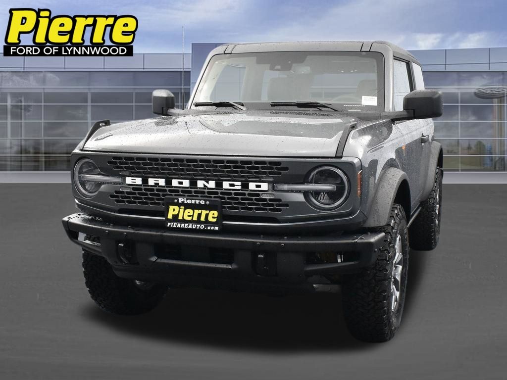 Gray Metallic 2025 Ford Bronco SUV / Crossover Four-Wheel Drive Automatic