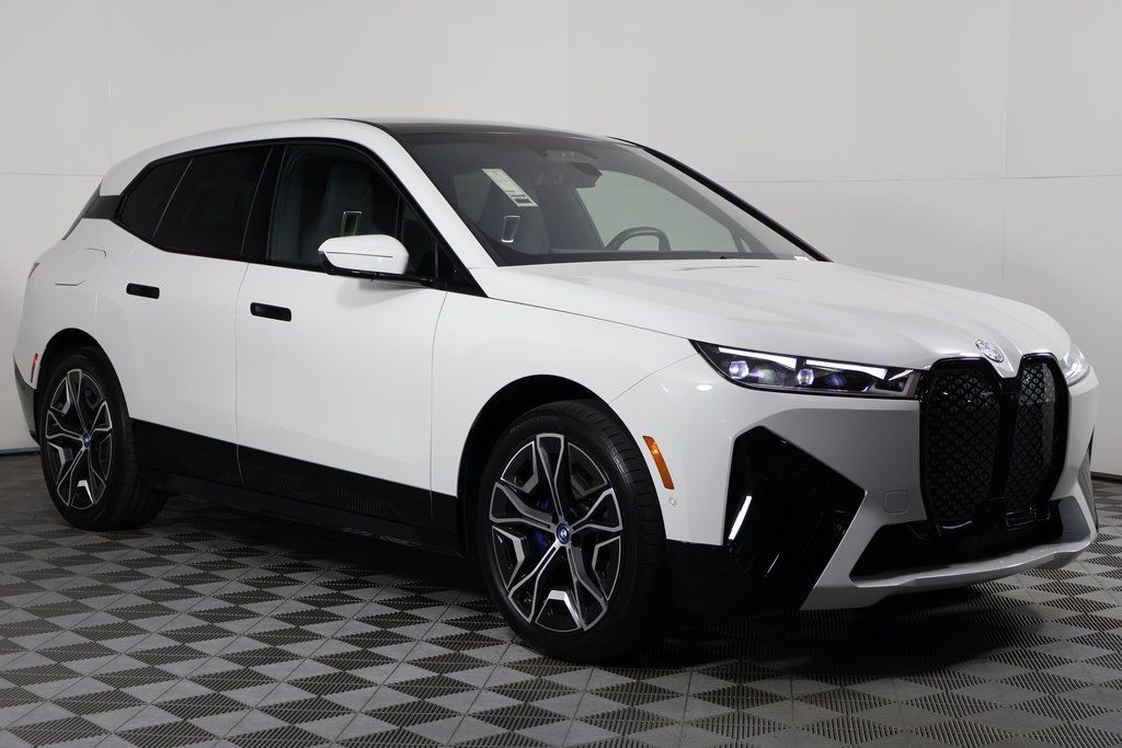 Thumbnail: 2024 BMW iX - 3