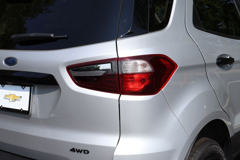 Thumbnail: 2022 Ford EcoSport - 8