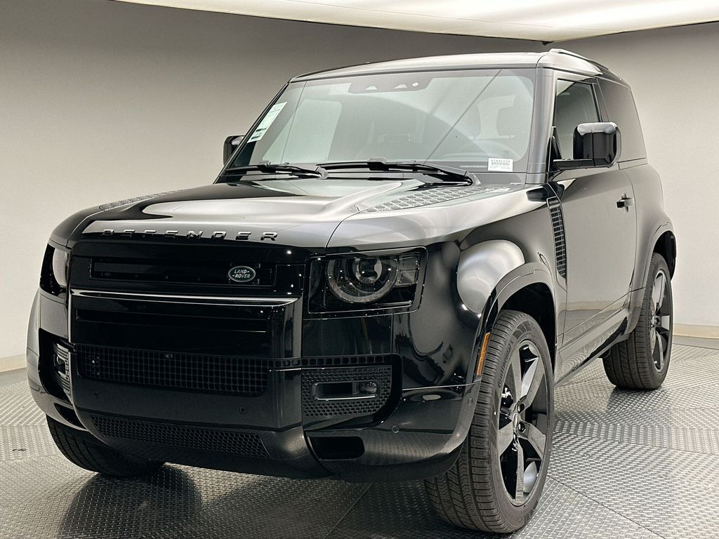 2025 Land Rover Defender 90 -
                Englewood, NJ