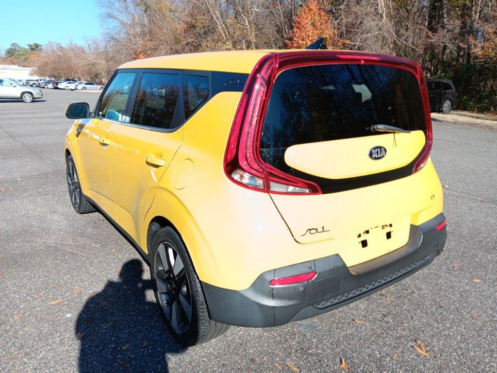 2020 Kia Soul EX 3