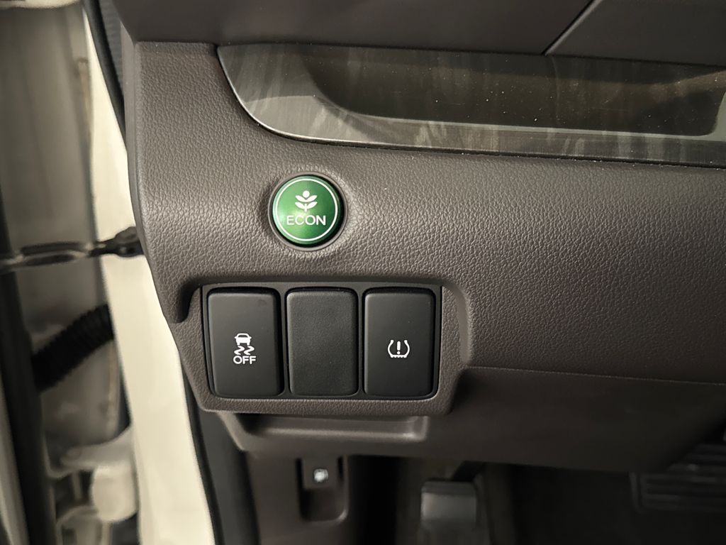 Used 2014  Honda EX-L image 18