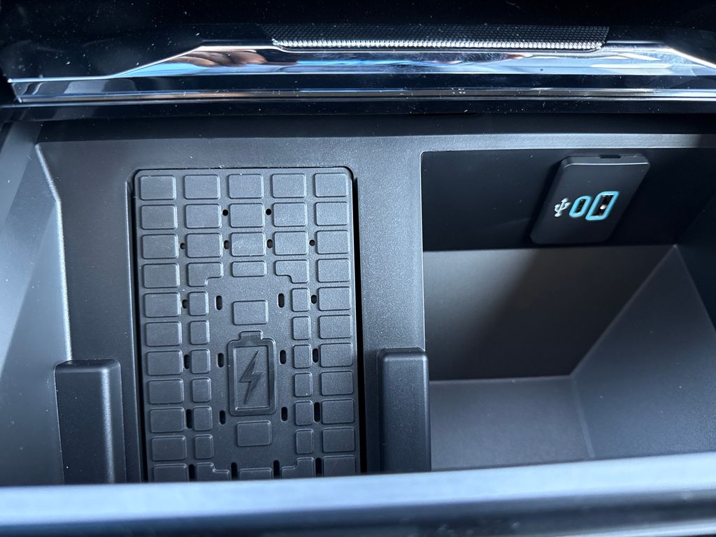 New 2026 Gray Ford Lariat image 37