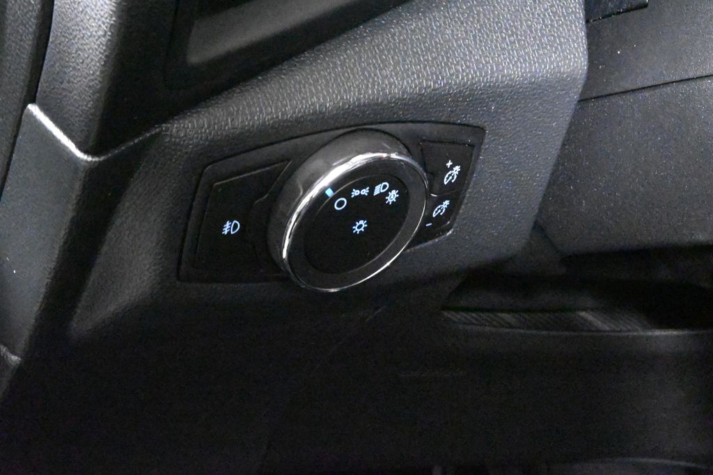 2019 Ford EcoSport SES 29