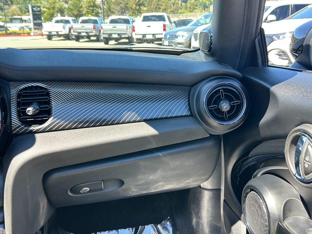 Thumbnail: 2024 MINI Cooper - 23