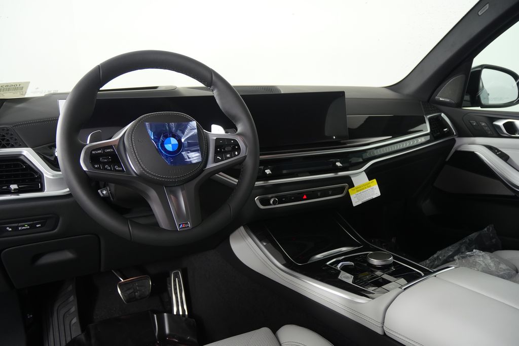 Thumbnail: 2026 BMW X5 - 18