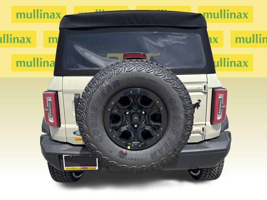 New 2026 Beige Ford Badlands image 14