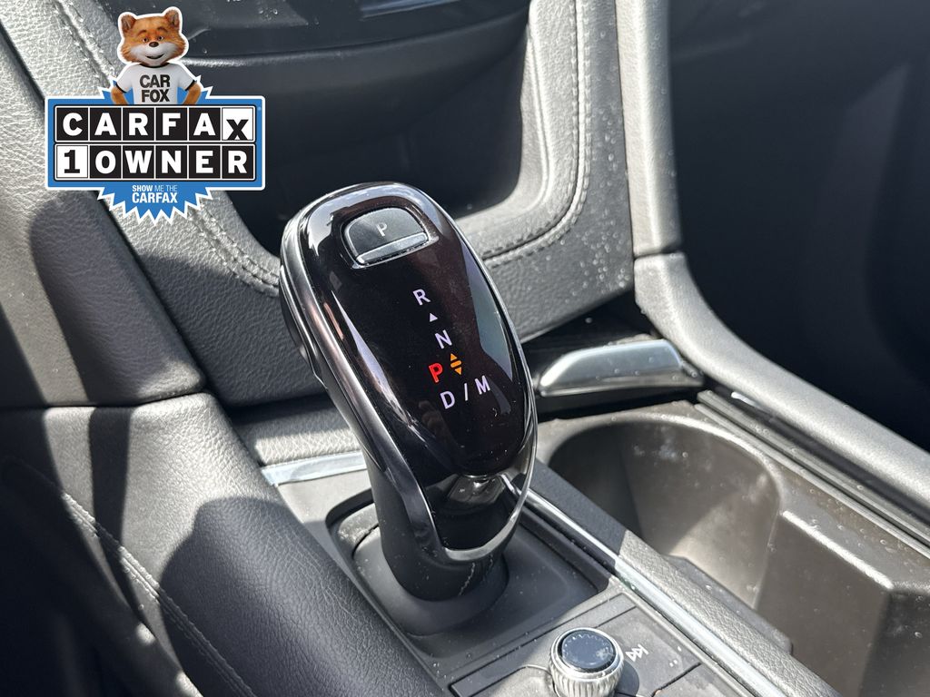 2024 Cadillac XT6 Luxury White at River Oaks CDJR