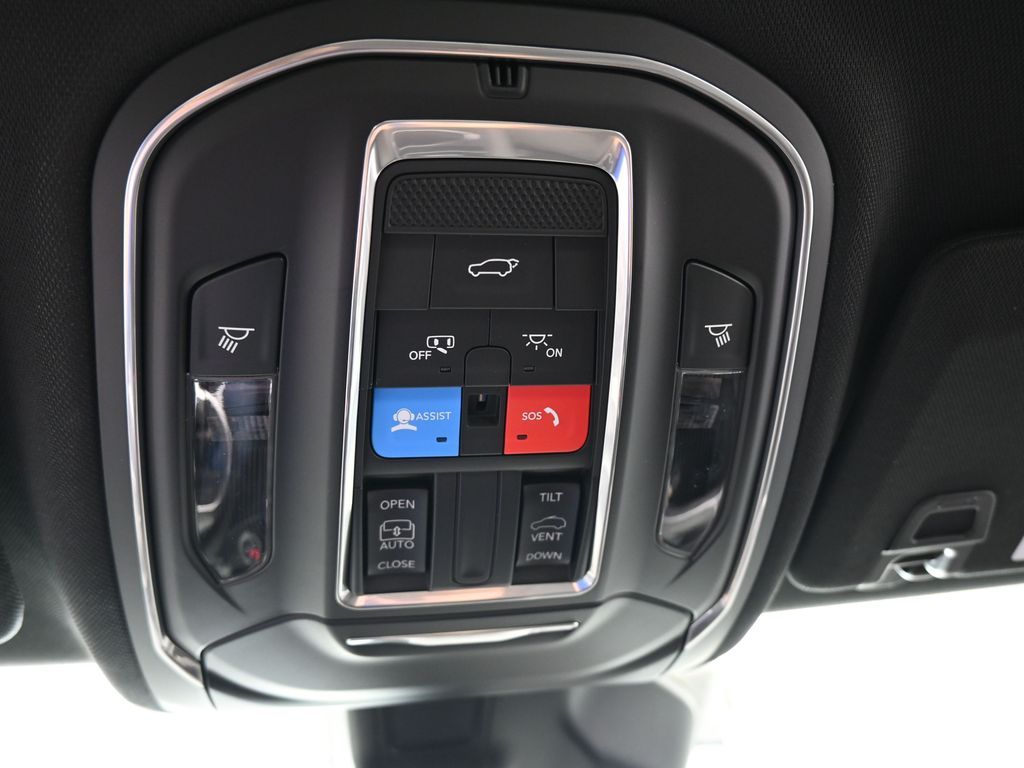 New 2026 Bright White Clearcoat Jeep Laredo image 24