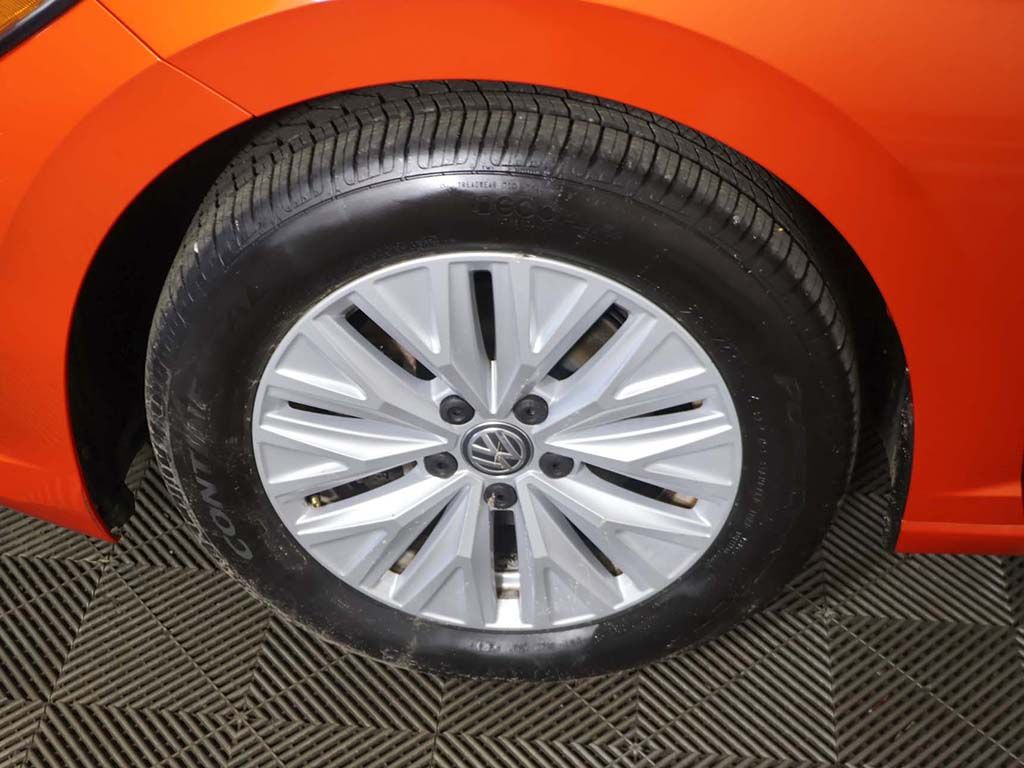 Used 2019 Orange Volkswagen 1.4T S image 14