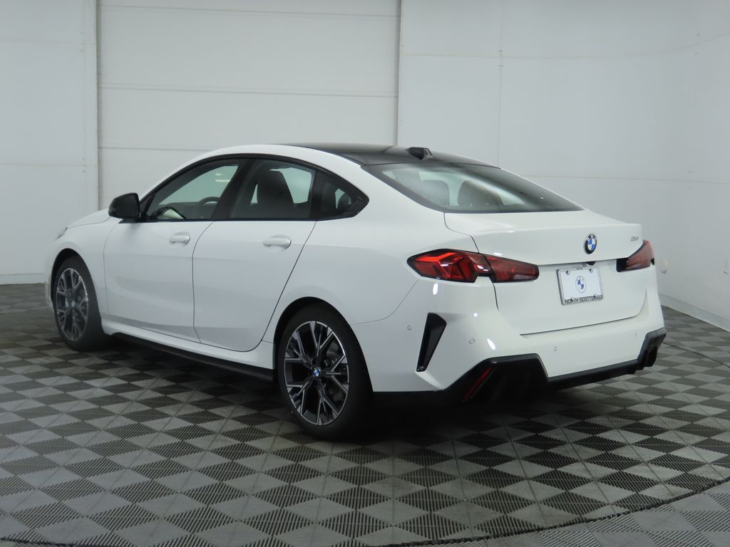 Thumbnail: 2026 BMW 2 Series - 7