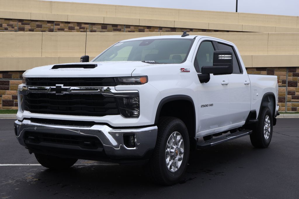 Thumbnail: 2026 Chevrolet Silverado 2500 - 1