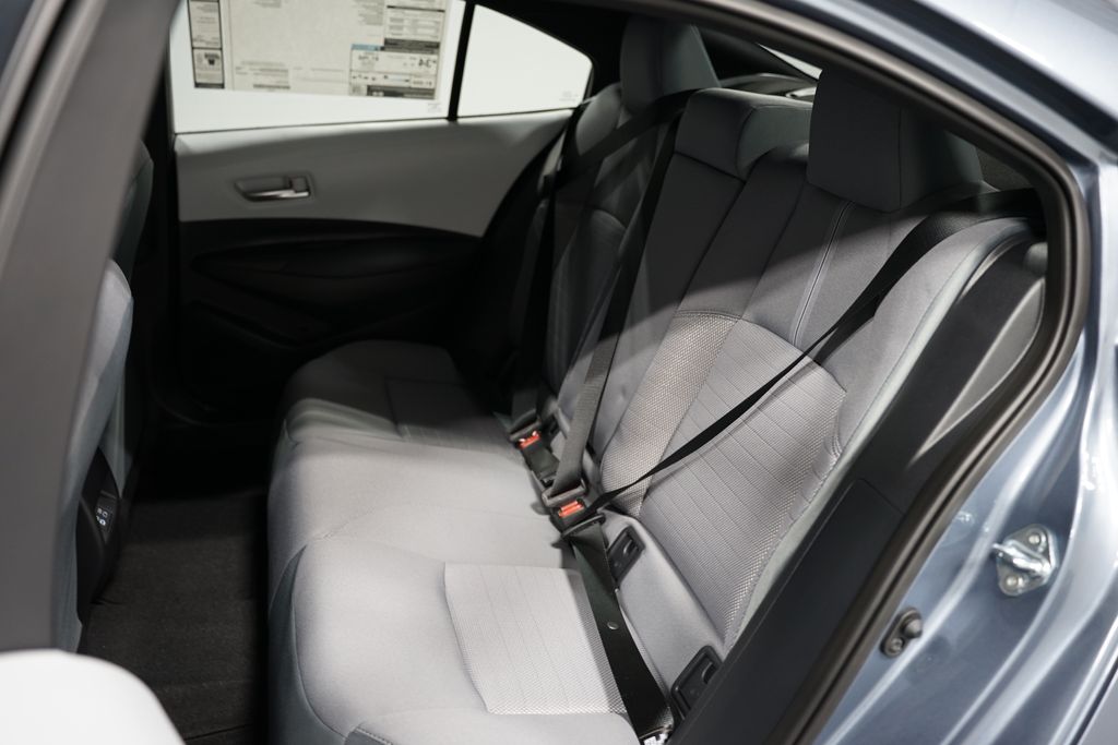 2025 Toyota Corolla SE 28