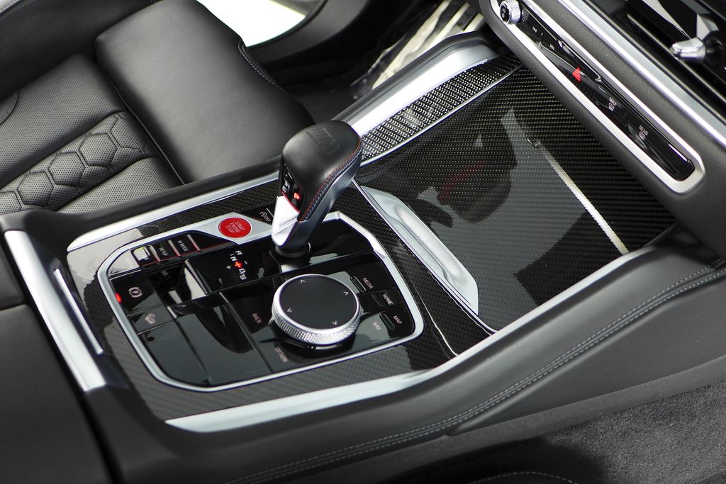 2024 BMW X6 M 16